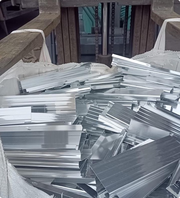 Fênix Resíduos Metálicos - Perfil de Alumínio